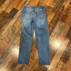 Hardly worn, great condition KanCan jeans. Size 3/25